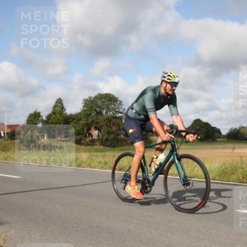 25.08.2024 - Elbe Triathlon Hamburg Fuchs,  Jonas http://msf.ph/oto/6824746 25.08.2024 09:59:15 Radfahren 262, 508, 497 meine-sportfotos.de