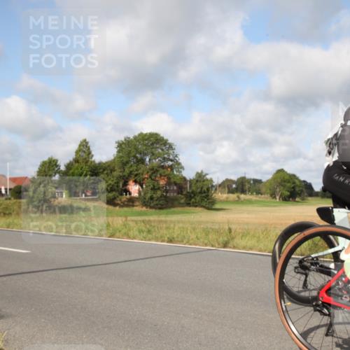 25.08.2024 - Elbe Triathlon Hamburg Fuchs,  Jonas http://msf.ph/oto/6824766 25.08.2024 09:58:56 Radfahren 469, 233, 446, 528, 220 meine-sportfotos.de