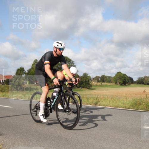 25.08.2024 - Elbe Triathlon Hamburg Fuchs,  Jonas http://msf.ph/oto/6824775 25.08.2024 09:58:49 Radfahren 282, 336, 231, 469, 233 meine-sportfotos.de