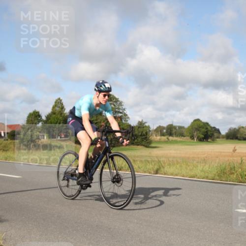 25.08.2024 - Elbe Triathlon Hamburg Fuchs,  Jonas http://msf.ph/oto/6824837 25.08.2024 09:57:43 Radfahren 435, 236, 235, 267, 376, 484 meine-sportfotos.de