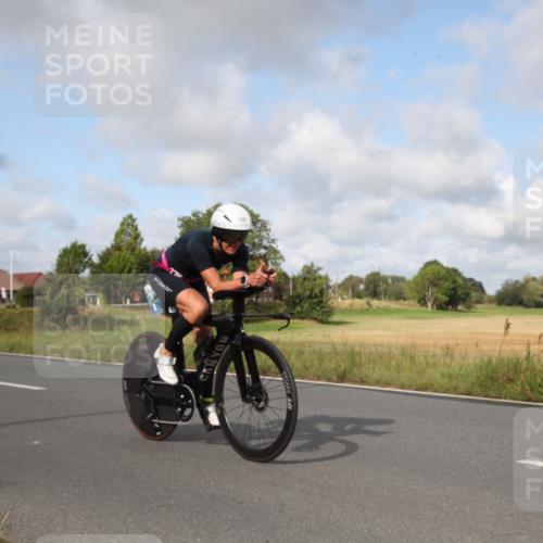 25.08.2024 - Elbe Triathlon Hamburg Fuchs,  Jonas http://msf.ph/oto/6824868 25.08.2024 09:57:19 Radfahren 303, 545, 530, 215, 382, 378, 333 meine-sportfotos.de