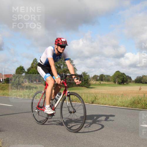 25.08.2024 - Elbe Triathlon Hamburg Fuchs,  Jonas http://msf.ph/oto/6824900 25.08.2024 09:56:35 Radfahren 210, 434, 327, 409, 300 meine-sportfotos.de