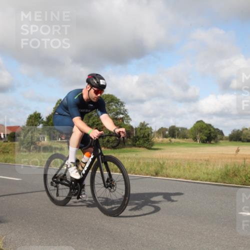 25.08.2024 - Elbe Triathlon Hamburg Fuchs,  Jonas http://msf.ph/oto/6824934 25.08.2024 09:55:55 Radfahren 244, 238, 230, 359, 358 meine-sportfotos.de