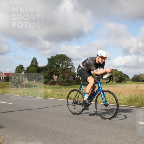 25.08.2024 - Elbe Triathlon Hamburg Fuchs,  Jonas http://msf.ph/oto/6824963 25.08.2024 09:55:34 Radfahren 408, 387, 505, 283, 318, 252 meine-sportfotos.de