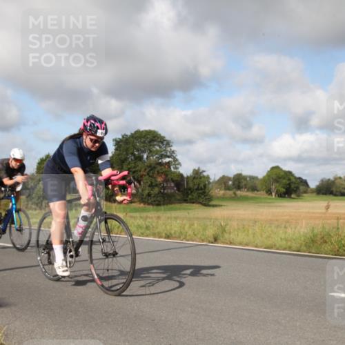 25.08.2024 - Elbe Triathlon Hamburg Fuchs,  Jonas http://msf.ph/oto/6824967 25.08.2024 09:55:33 Radfahren 408, 387, 505, 283, 318 meine-sportfotos.de