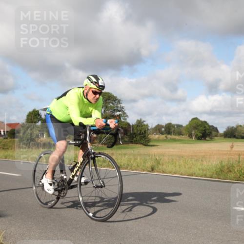 25.08.2024 - Elbe Triathlon Hamburg Fuchs,  Jonas http://msf.ph/oto/6824969 25.08.2024 09:55:30 Radfahren 279, 408, 387, 505, 283, 318 meine-sportfotos.de