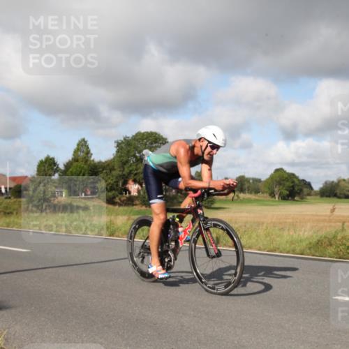 25.08.2024 - Elbe Triathlon Hamburg Fuchs,  Jonas http://msf.ph/oto/6824991 25.08.2024 09:54:53 Radfahren 504, 443, 534 meine-sportfotos.de