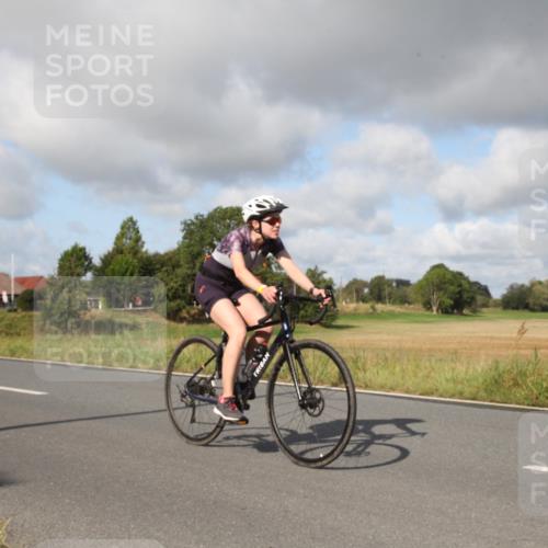 25.08.2024 - Elbe Triathlon Hamburg Fuchs,  Jonas http://msf.ph/oto/6824996 25.08.2024 09:54:48 Radfahren 504, 443 meine-sportfotos.de