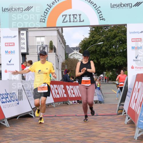 25.08.2024 - 20. Blankeneser Heldenlauf Strokosch-Dieckow http://msf.ph/oto/6825021 25.08.2024 09:52:22 Ziel 203, 260, 261, 289 meine-sportfotos.de
