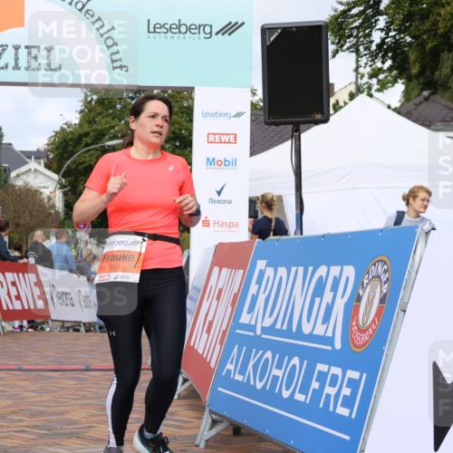 25.08.2024 - 20. Blankeneser Heldenlauf Strokosch-Dieckow http://msf.ph/oto/6825090 25.08.2024 09:52:26 Ziel 203, 260, 261 meine-sportfotos.de