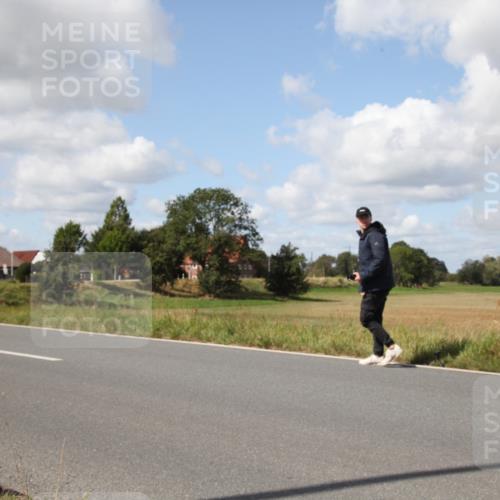 25.08.2024 - Elbe Triathlon Hamburg Fuchs,  Jonas http://msf.ph/oto/6825179 25.08.2024 11:54:36 Radfahren  meine-sportfotos.de