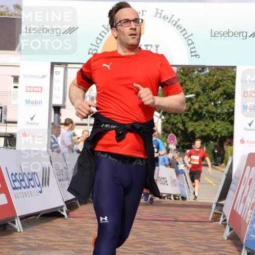 25.08.2024 - 20. Blankeneser Heldenlauf Strokosch-Dieckow http://msf.ph/oto/6825234 25.08.2024 09:52:54 Ziel 183, 248, 263, 267 meine-sportfotos.de
