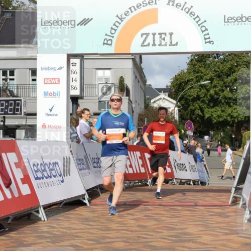 25.08.2024 - 20. Blankeneser Heldenlauf Strokosch-Dieckow http://msf.ph/oto/6825286 25.08.2024 09:52:56 Ziel 183, 248, 263, 267 meine-sportfotos.de
