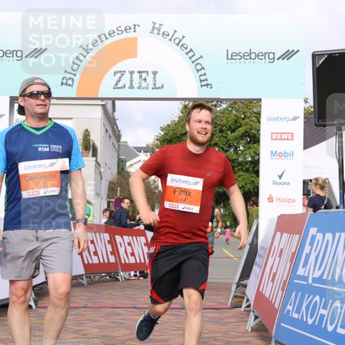 25.08.2024 - 20. Blankeneser Heldenlauf Strokosch-Dieckow http://msf.ph/oto/6825428 25.08.2024 09:52:59 Ziel 183, 224, 248, 263, 267 meine-sportfotos.de