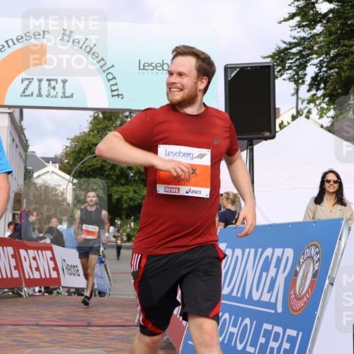25.08.2024 - 20. Blankeneser Heldenlauf Strokosch-Dieckow http://msf.ph/oto/6825488 25.08.2024 09:52:59 Ziel 183, 224, 248, 263, 267 meine-sportfotos.de