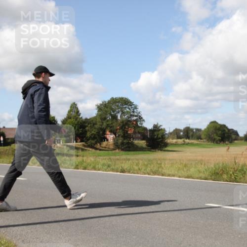 25.08.2024 - Elbe Triathlon Hamburg Fuchs,  Jonas http://msf.ph/oto/6825510 25.08.2024 11:47:39 Radfahren  meine-sportfotos.de