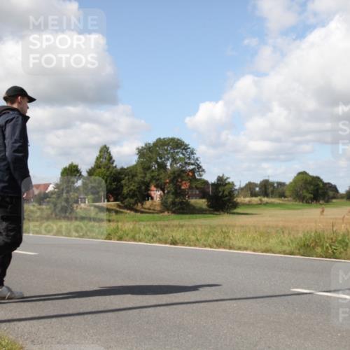 25.08.2024 - Elbe Triathlon Hamburg Fuchs,  Jonas http://msf.ph/oto/6825513 25.08.2024 11:47:39 Radfahren  meine-sportfotos.de