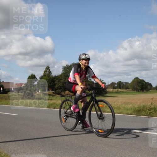 25.08.2024 - Elbe Triathlon Hamburg Fuchs,  Jonas http://msf.ph/oto/6825584 25.08.2024 11:37:46 Radfahren 1551 meine-sportfotos.de