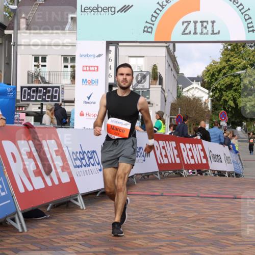 25.08.2024 - 20. Blankeneser Heldenlauf Strokosch-Dieckow http://msf.ph/oto/6825595 25.08.2024 09:53:03 Ziel 224, 248, 263 meine-sportfotos.de