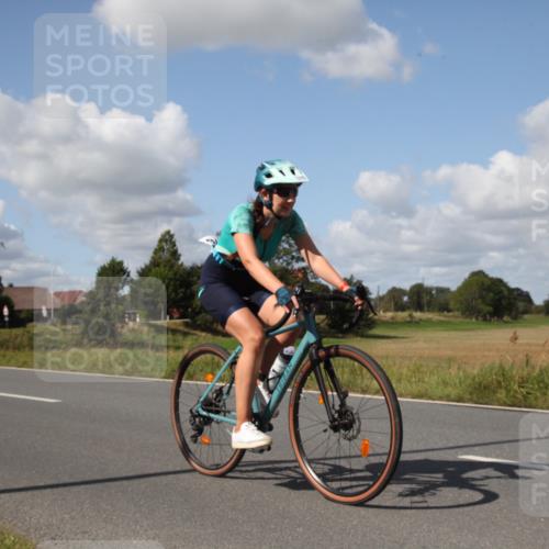25.08.2024 - Elbe Triathlon Hamburg Fuchs,  Jonas http://msf.ph/oto/6825610 25.08.2024 11:30:56 Radfahren 1676 meine-sportfotos.de