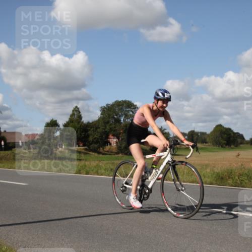 25.08.2024 - Elbe Triathlon Hamburg Fuchs,  Jonas http://msf.ph/oto/6825613 25.08.2024 11:30:41 Radfahren 1620 meine-sportfotos.de
