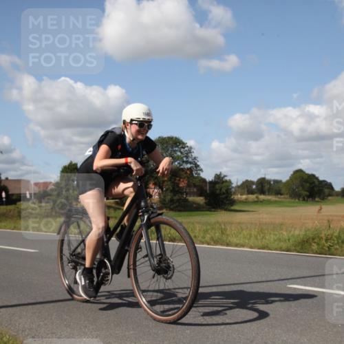 25.08.2024 - Elbe Triathlon Hamburg Fuchs,  Jonas http://msf.ph/oto/6825618 25.08.2024 11:29:55 Radfahren 1683, 1668 meine-sportfotos.de
