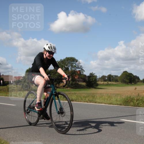 25.08.2024 - Elbe Triathlon Hamburg Fuchs,  Jonas http://msf.ph/oto/6825623 25.08.2024 11:28:58 Radfahren 1633 meine-sportfotos.de