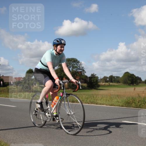 25.08.2024 - Elbe Triathlon Hamburg Fuchs,  Jonas http://msf.ph/oto/6825630 25.08.2024 11:28:27 Radfahren 1641 meine-sportfotos.de