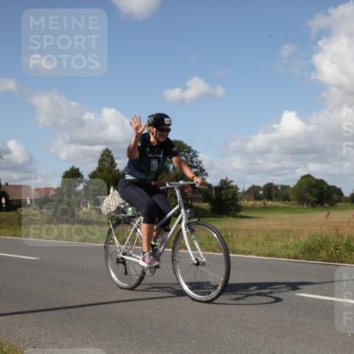 25.08.2024 - Elbe Triathlon Hamburg Fuchs,  Jonas http://msf.ph/oto/6825637 25.08.2024 11:27:12 Radfahren 1675 meine-sportfotos.de