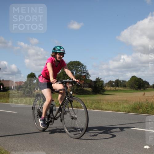 25.08.2024 - Elbe Triathlon Hamburg Fuchs,  Jonas http://msf.ph/oto/6825653 25.08.2024 11:25:35 Radfahren 1484 meine-sportfotos.de