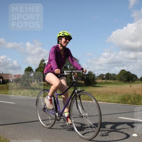 25.08.2024 - Elbe Triathlon Hamburg Fuchs,  Jonas http://msf.ph/oto/6825672 25.08.2024 11:24:26 Radfahren 1657, 1621, 1660, 1511, 1659 meine-sportfotos.de