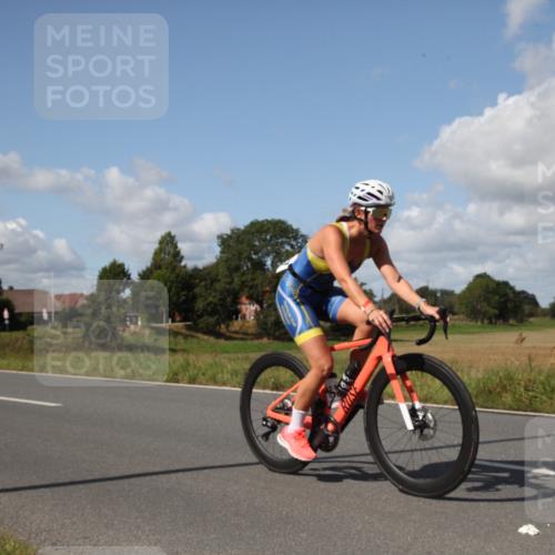 25.08.2024 - Elbe Triathlon Hamburg Fuchs,  Jonas http://msf.ph/oto/6825679 25.08.2024 11:24:23 Radfahren 1657, 1621, 1660, 1511, 1659 meine-sportfotos.de
