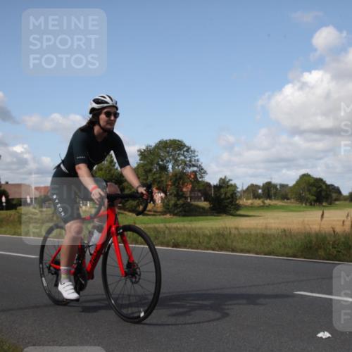 25.08.2024 - Elbe Triathlon Hamburg Fuchs,  Jonas http://msf.ph/oto/6825708 25.08.2024 11:23:12 Radfahren 1662, 1613, 1688, 1636 meine-sportfotos.de