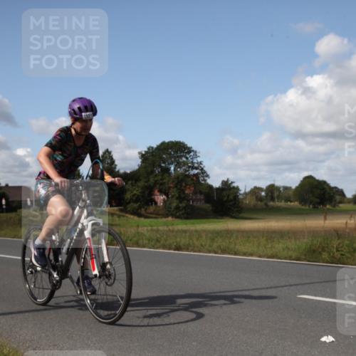 25.08.2024 - Elbe Triathlon Hamburg Fuchs,  Jonas http://msf.ph/oto/6825720 25.08.2024 11:22:55 Radfahren 1649, 1531, 1624 meine-sportfotos.de