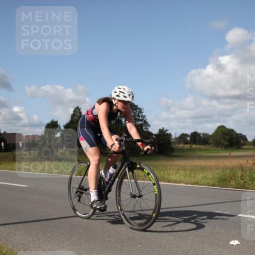 25.08.2024 - Elbe Triathlon Hamburg Fuchs,  Jonas http://msf.ph/oto/6825725 25.08.2024 11:22:42 Radfahren 1667, 1696, 1679, 1612 meine-sportfotos.de