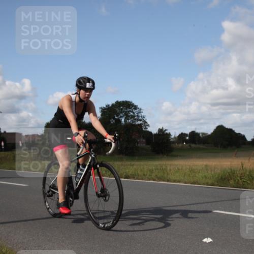 25.08.2024 - Elbe Triathlon Hamburg Fuchs,  Jonas http://msf.ph/oto/6825772 25.08.2024 11:20:39 Radfahren 1652, 1720, 1697, 1588 meine-sportfotos.de