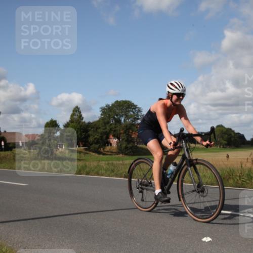 25.08.2024 - Elbe Triathlon Hamburg Fuchs,  Jonas http://msf.ph/oto/6825780 25.08.2024 11:20:14 Radfahren 1638 meine-sportfotos.de