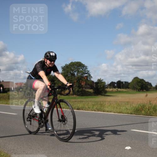 25.08.2024 - Elbe Triathlon Hamburg Fuchs,  Jonas http://msf.ph/oto/6825795 25.08.2024 11:19:42 Radfahren 1705, 1682, 1678, 1685, 1628, 1536 meine-sportfotos.de