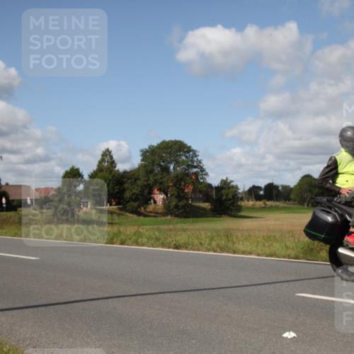 25.08.2024 - Elbe Triathlon Hamburg Fuchs,  Jonas http://msf.ph/oto/6825829 25.08.2024 11:18:24 Radfahren  meine-sportfotos.de