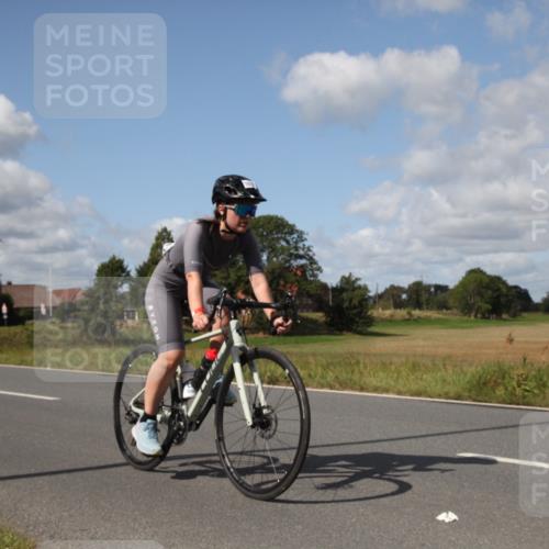 25.08.2024 - Elbe Triathlon Hamburg Fuchs,  Jonas http://msf.ph/oto/6825832 25.08.2024 11:18:08 Radfahren 1594, 1710, 1637 meine-sportfotos.de