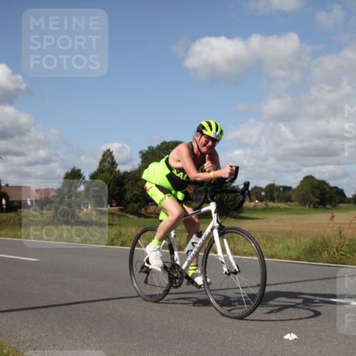 25.08.2024 - Elbe Triathlon Hamburg Fuchs,  Jonas http://msf.ph/oto/6825834 25.08.2024 11:18:05 Radfahren 1594, 1710, 1637 meine-sportfotos.de