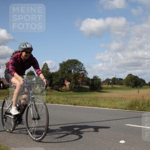 25.08.2024 - Elbe Triathlon Hamburg Fuchs,  Jonas http://msf.ph/oto/6825840 25.08.2024 11:17:50 Radfahren 1663, 1593 meine-sportfotos.de
