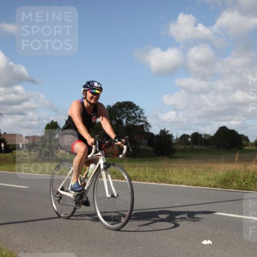 25.08.2024 - Elbe Triathlon Hamburg Fuchs,  Jonas http://msf.ph/oto/6825877 25.08.2024 11:16:45 Radfahren 1527, 1538, 1702 meine-sportfotos.de