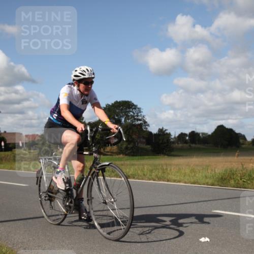 25.08.2024 - Elbe Triathlon Hamburg Fuchs,  Jonas http://msf.ph/oto/6825879 25.08.2024 11:16:42 Radfahren 1527, 1538, 1702 meine-sportfotos.de