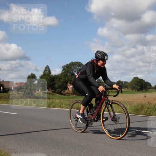 25.08.2024 - Elbe Triathlon Hamburg Fuchs,  Jonas http://msf.ph/oto/6825925 25.08.2024 11:14:37 Radfahren 1478, 1631, 1524, 1643 meine-sportfotos.de