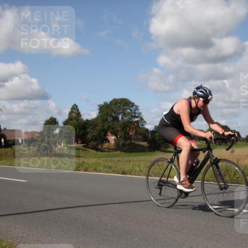 25.08.2024 - Elbe Triathlon Hamburg Fuchs,  Jonas http://msf.ph/oto/6825939 25.08.2024 11:13:48 Radfahren 151 meine-sportfotos.de