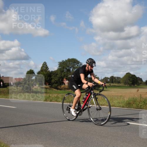 25.08.2024 - Elbe Triathlon Hamburg Fuchs,  Jonas http://msf.ph/oto/6825944 25.08.2024 11:13:24 Radfahren 1545, 1585 meine-sportfotos.de