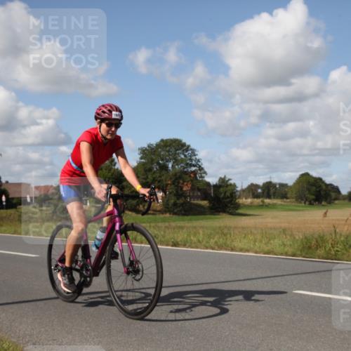 25.08.2024 - Elbe Triathlon Hamburg Fuchs,  Jonas http://msf.ph/oto/6825968 25.08.2024 11:12:47 Radfahren 1590, 1554, 1576, 1512, 1550, 1493, 1539, 1533 meine-sportfotos.de