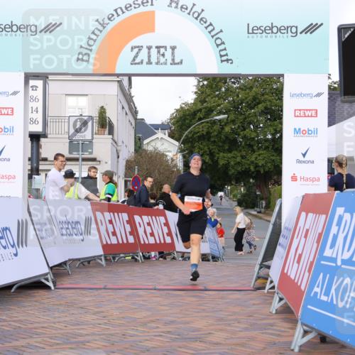 25.08.2024 - 20. Blankeneser Heldenlauf Strokosch-Dieckow http://msf.ph/oto/6825980 25.08.2024 09:53:36 Ziel 181 meine-sportfotos.de