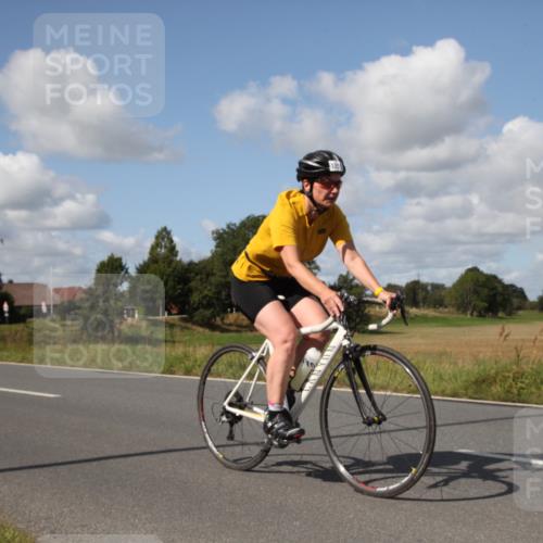 25.08.2024 - Elbe Triathlon Hamburg Fuchs,  Jonas http://msf.ph/oto/6825984 25.08.2024 11:12:09 Radfahren 1510 meine-sportfotos.de